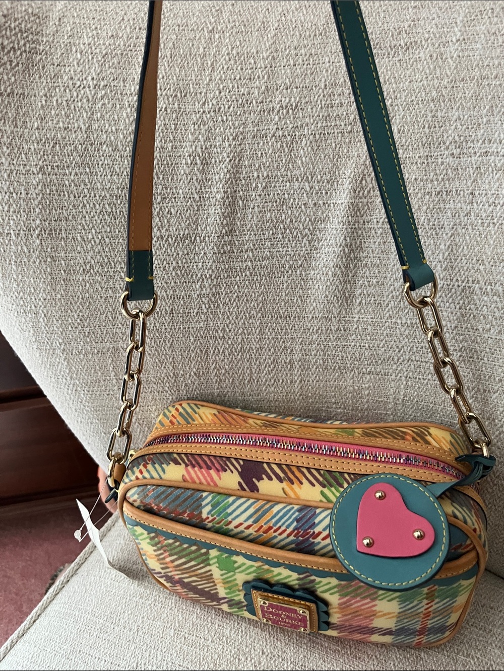 NWT Dooney & Bourke Multicolor Plaid Crossbody with Teal Trim and Pink Heart Tag - Picture 8 of 8